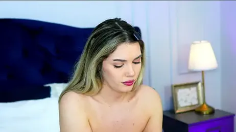 SophieAnn webcam model stream image