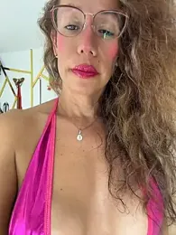 YOURSDEBORA webcam model stream image