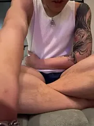 kuma0908 webcam model stream image