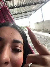 _SARA_69 webcam model stream image