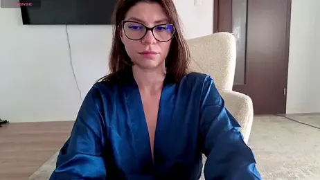 Jullyenn3 webcam model stream image