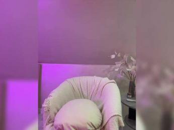 PauLiiine webcam model stream image