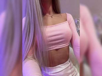 PauLiiine webcam model stream image