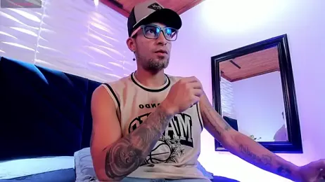 DrakeNeumann webcam model stream image