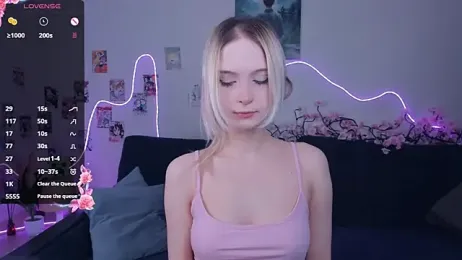 Megan--chan webcam stripchat model stream image