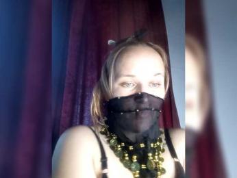 Dana18-1 webcam bongacams model stream image