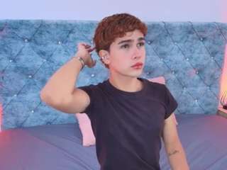 ryan-onfire webcam model stream image