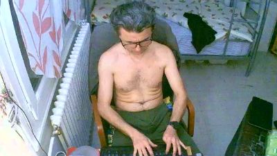 lokoum393 webcam model stream image