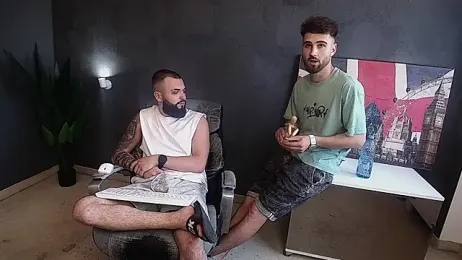 KyloEast webcam model stream image
