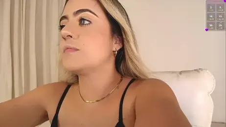 MaryMoon_ webcam model stream image