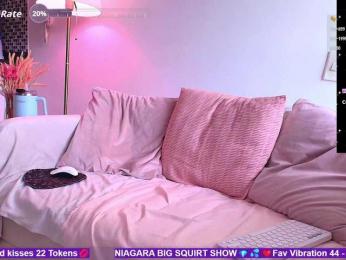 SallyeLeins webcam model stream image