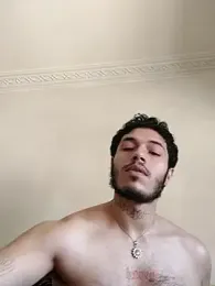 Thewildaliii0 webcam model stream image