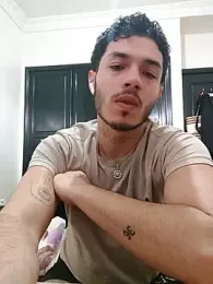 Thewildaliii0 webcam model stream image