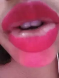 Cute-Simmi69 webcam stripchat model stream image
