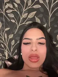 Evelin199 webcam model stream image