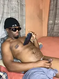 naughty_thick webcam model stream image