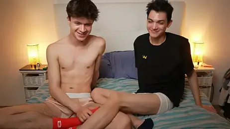 _whitenight_ webcam model stream image