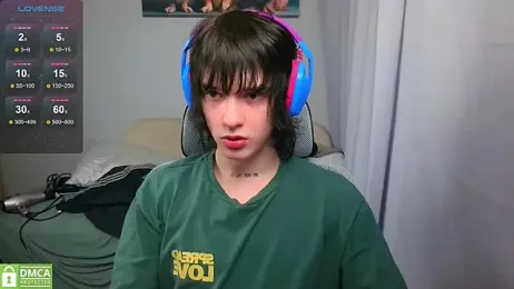 LeonBoykisser webcam stripchat model stream image