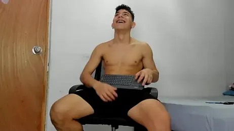 andrew_rose_ webcam model stream image