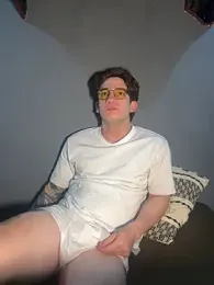 AteneoJr webcam stripchat model stream image