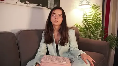 Raychell_Black webcam model stream image