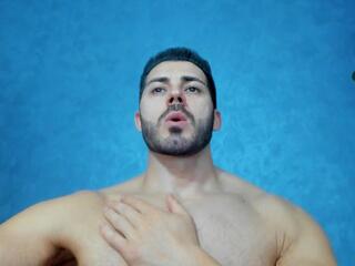 Cutler Q webcam model stream image