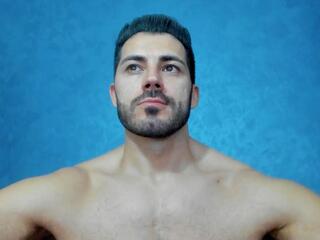 Cutler Q webcam model stream image