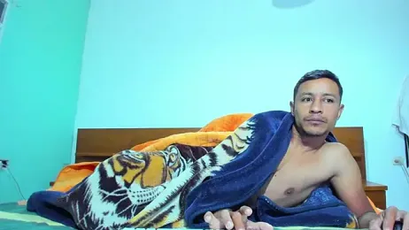 Maik_James webcam model stream image