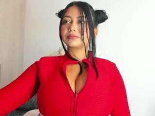 luuciana webcam camsoda model stream image