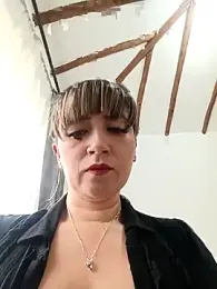 tata_sanz_ webcam model stream image