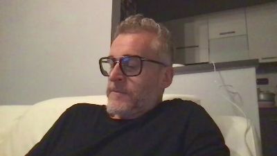 Axl_hot webcam model stream image