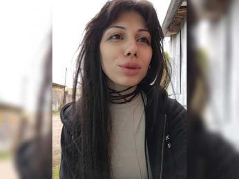 Tinablackkk webcam bongacams model stream image