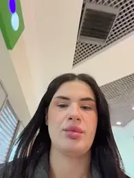 MiraReach webcam model stream image