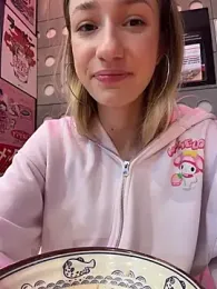 Lia__Love webcam model stream image