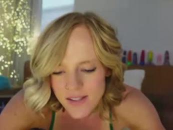 taylor_love_303 webcam chaturbate model stream image