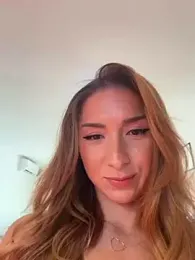 StracciaStella- webcam model stream image