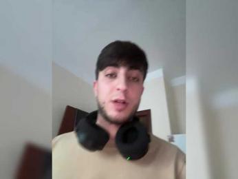 LisichkinDom webcam bongacams model stream image