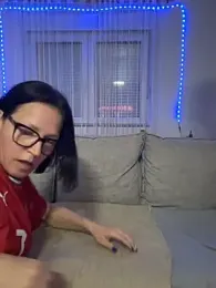 skinymom88 webcam model stream image