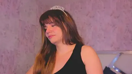 april_summer_ webcam model stream image