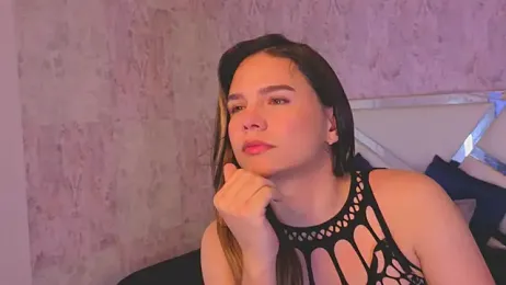 april_summer_ webcam model stream image