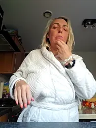 theblondecocklover webcam model stream image