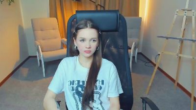 SashaOeltjen webcam model stream image