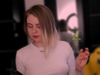 HolyDevilS webcam model stream image