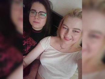 HolyDevilS webcam model stream image