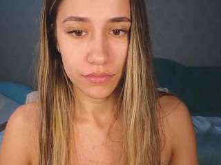 aura-18 webcam model stream image