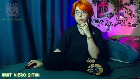 TrickyKitsune webcam stripchat model stream image