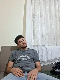 Yasinyasin7 webcam model stream image