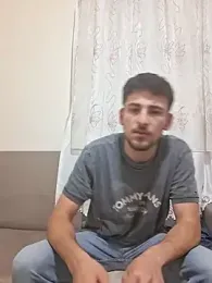 Yasinyasin7 webcam model stream image