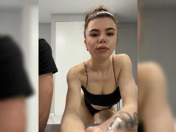 Room_of_love webcam model stream image