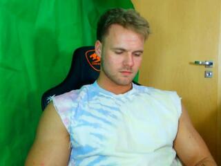 Robin Rieff webcam model stream image